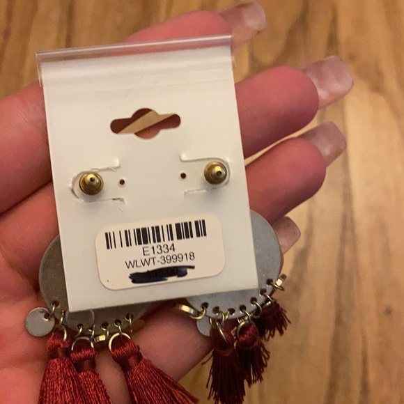 dangly earrings - Picture 3 of 3